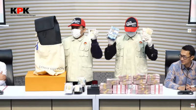KPK OTT Dugaan Suap Impor di Bea Cukai, 6 Orang Jadi Tersangka, Barang Bukti Rp 40,5 Miliar Disita