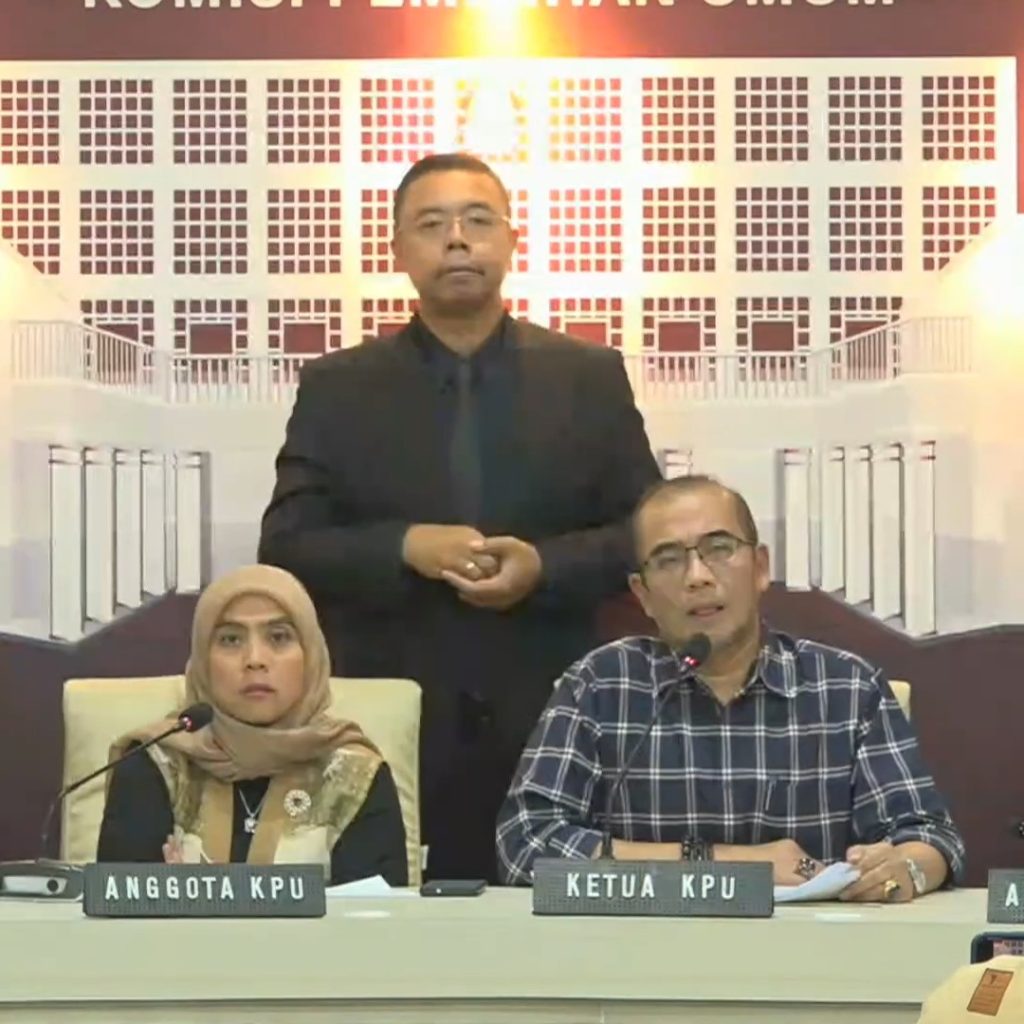 KPU minta fokus pada C hasil atas adanya dugaan penggelembungan suara PSI. Foto: Tangkapan Layar YouTube KPU RI