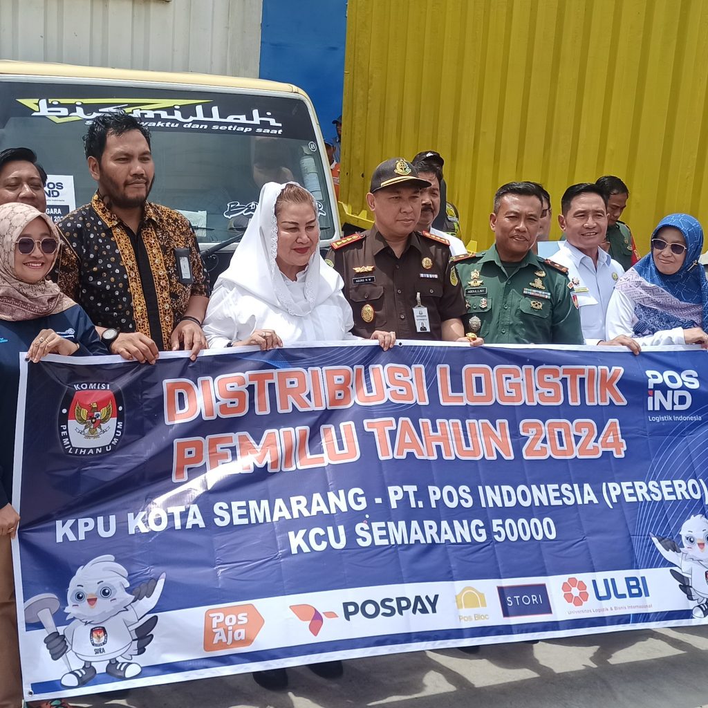 KPU Semarang Lakukan Pendistribusian Logistik Pemilu Perdana