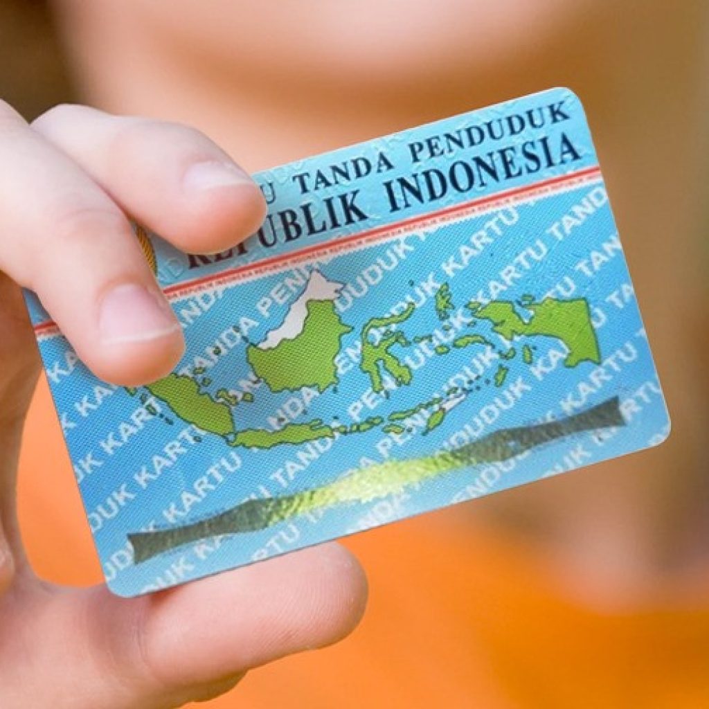 OJK imbau masyarakat hati-hati dalam bagikan info data pribadi. Foto: timur.jakarta.go.id