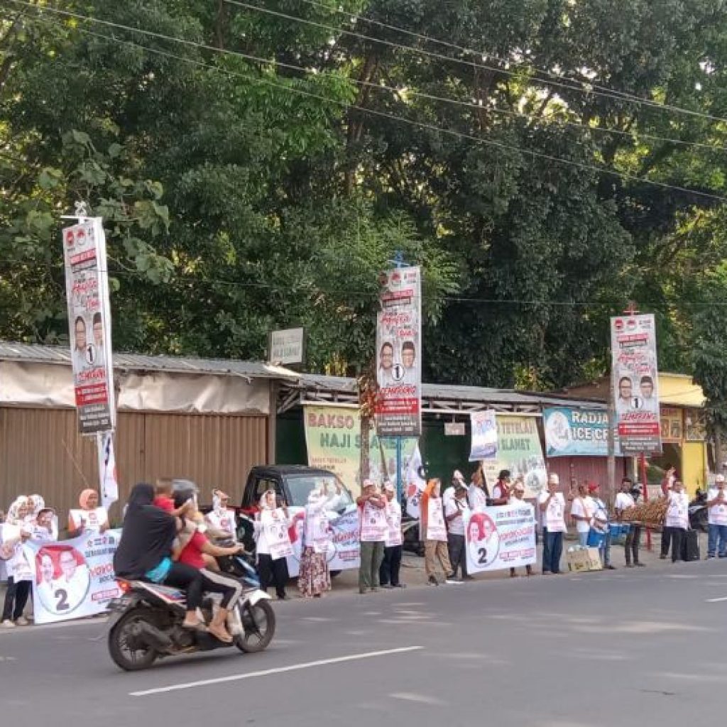 Kader dan pendukung PKS se-Kota Semarang gelar kampanye flashmob kreatif. Foto: Dok. Humas PKS