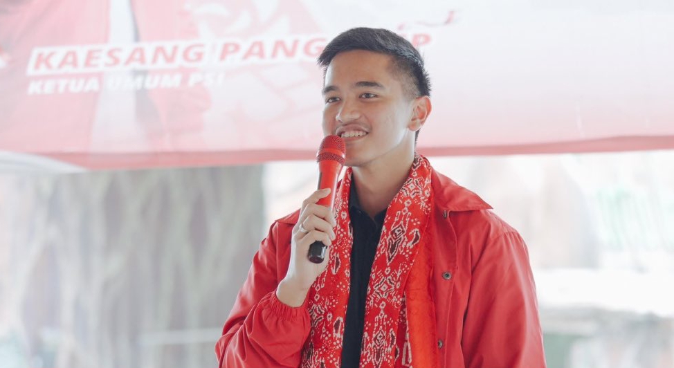 Kaesang buka suara soal jet pribadi, sebut hanya numpang pesawat teman. Foto: x.com/psi_id