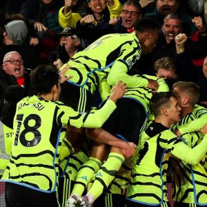 Kalahkan Brentford, Arsenal Kembali Bertengger di Puncak Klasemen
