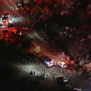 Dua Helikopter Pemadam Kebakaran di California Bertabrakan, 3 Orang Tewas