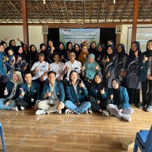 KKN Undip Terapkan Metode Psikoedukasi untuk Inovasi Desa Ngleses dalam Revolusi Pemilahan Sampah