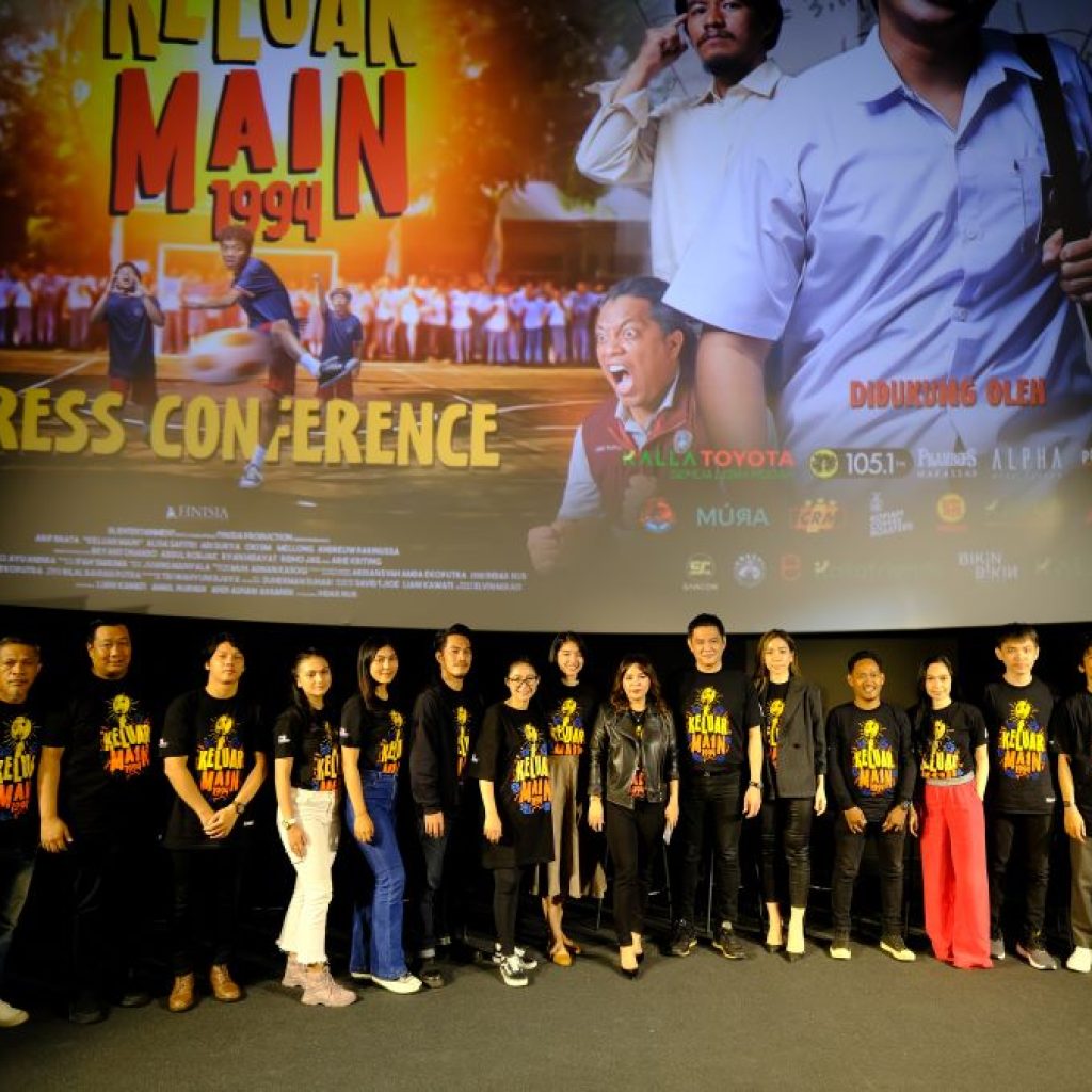 Dibintangi Arif Brata dan Arie Kriting, Film Berlatar Tahun 90-an ‘Keluar Main 1994’ Siap Tayang 28 Maret 2024