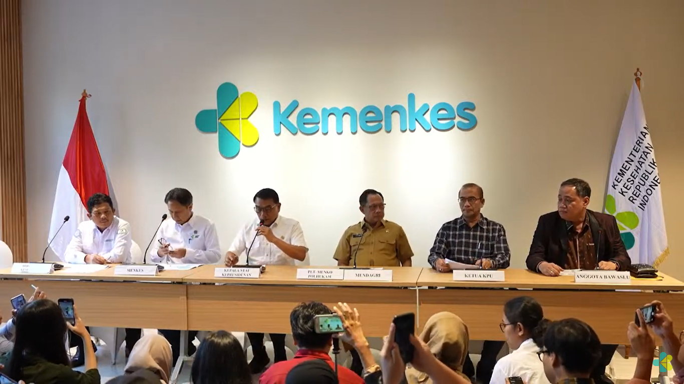 Sebanyak 71 anggota KPPS meninggal dunia dan 4.567 sakit. Foto: Tangkapan Layar YouTube Kementerian Kesehatan RI