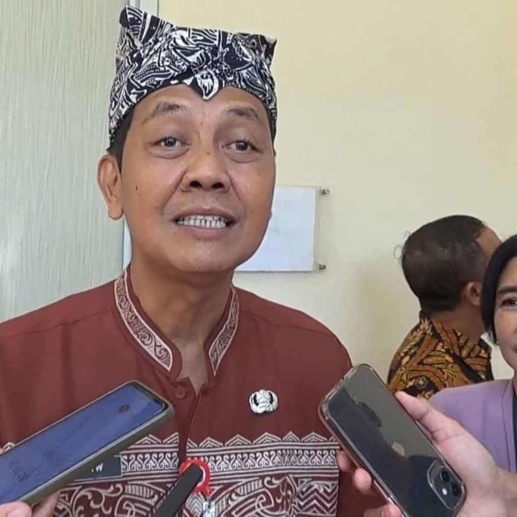 Kepala Dispendukcapil Kota Semarang, Yudi Hardianto Wibowo dalam peluncuran e-Pakem. Foto: Dok. Alan Henry