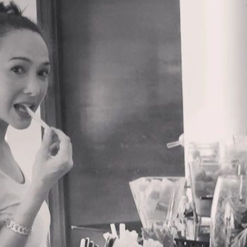Kiki Fatmala meninggal dunia di usia 56 tahun akibat komplikasi kanker. Foto: Instagram.com/qq_fatmala