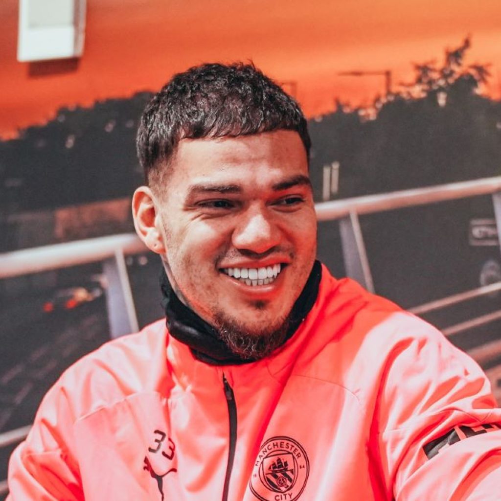 Kiper Ederson Jadi Incaran Al-Ittihad, Al Nassr Dirumorkan Ikut Mendekat