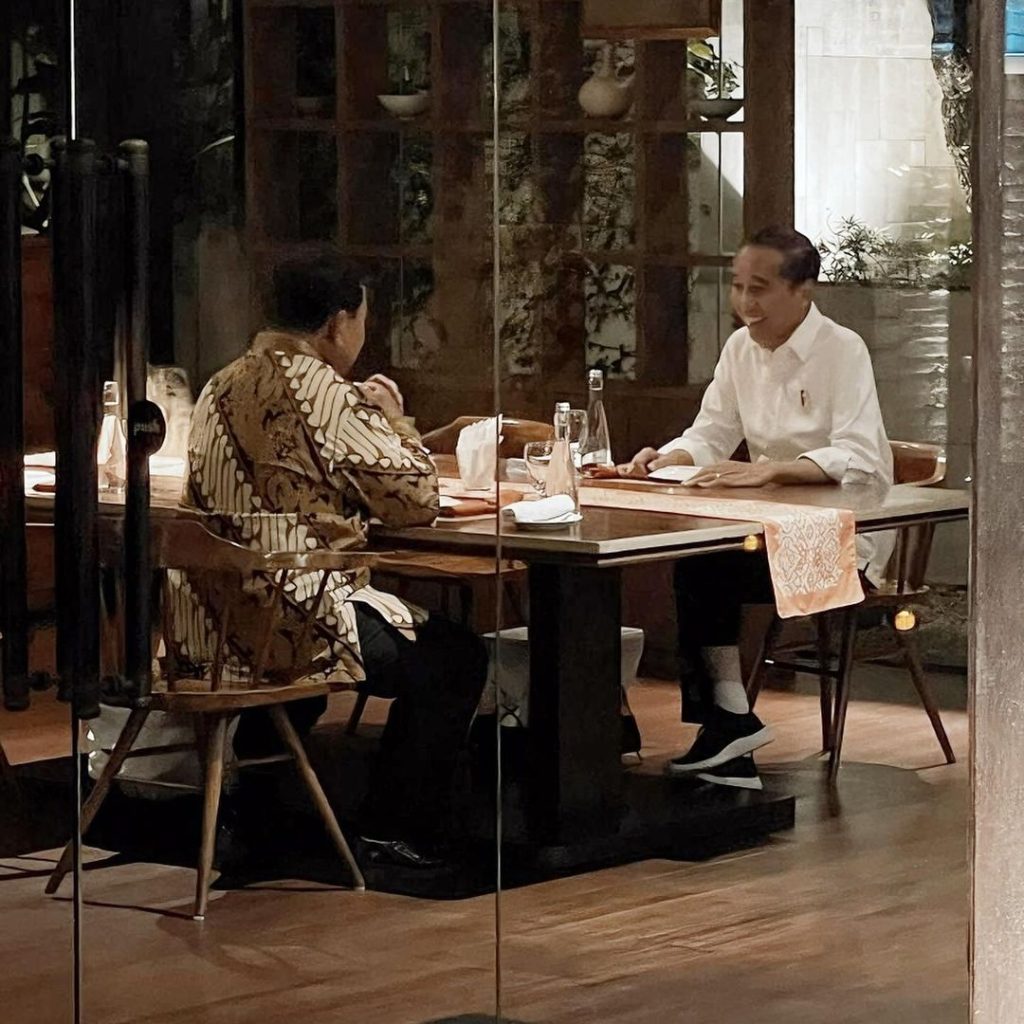 TUTURPEDIA - Usai Undang Prabowo untuk Makan Malam, Pihak Istana Buka Suara: Netralitas Benar-benar Dijaga 
