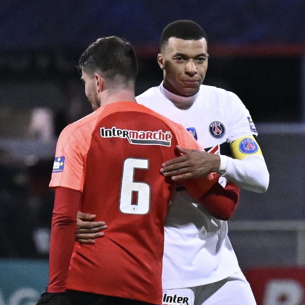 Kylian Mbappe sebut jadwal tanding sepak bol Eropa makin padat. Foto: x.com/PSG_English