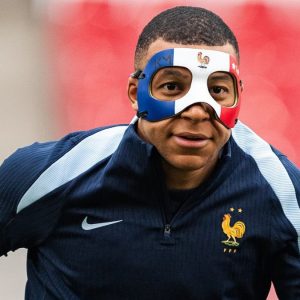 Aturan UEFA Bikin Kylian Mbappe Batal Pamer Masker Baru di Matchday 2 EURO 2024