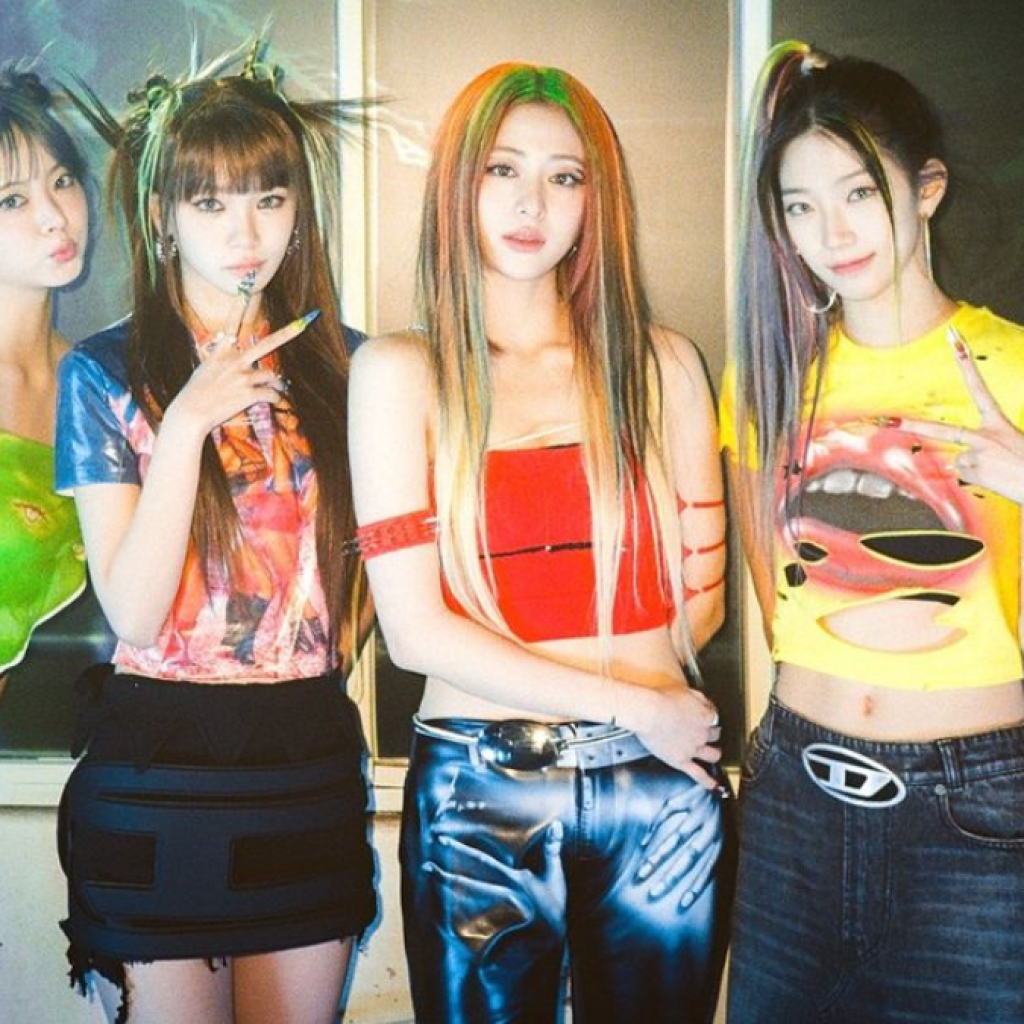 LE SSERAFIM Comeback dengan Mini Album ‘CRAZY’ dan Puncaki Tangga Lagu Dunia