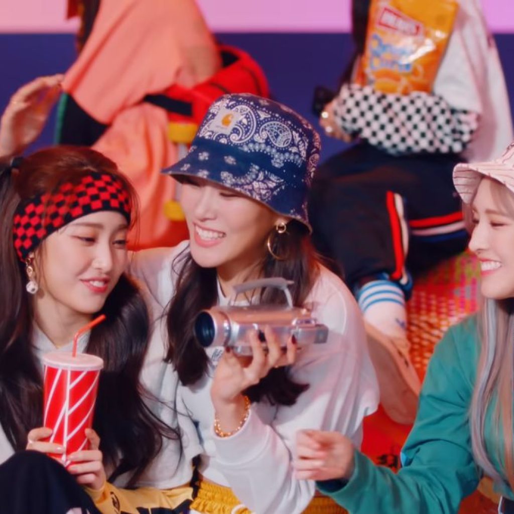 TUTURPEDIA - Viral! Lagu Kampanye Ganjar-Mahfud Diduga Plagiat Lagu Girl Group Korea