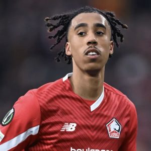 Real Madrid Tetiba Ghosting, Leny Yoro Resmi Pilih Manchester United