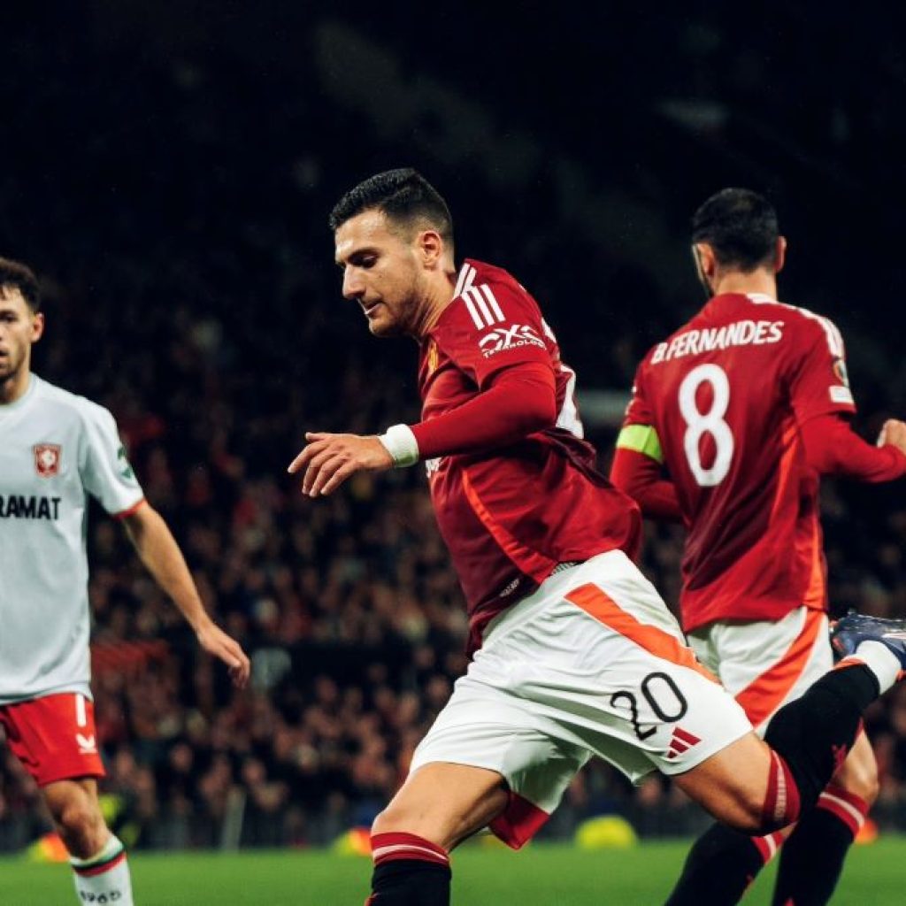 Laga MU vs Twente berakhir skor 1-1. Foto: x.com/ManUtd