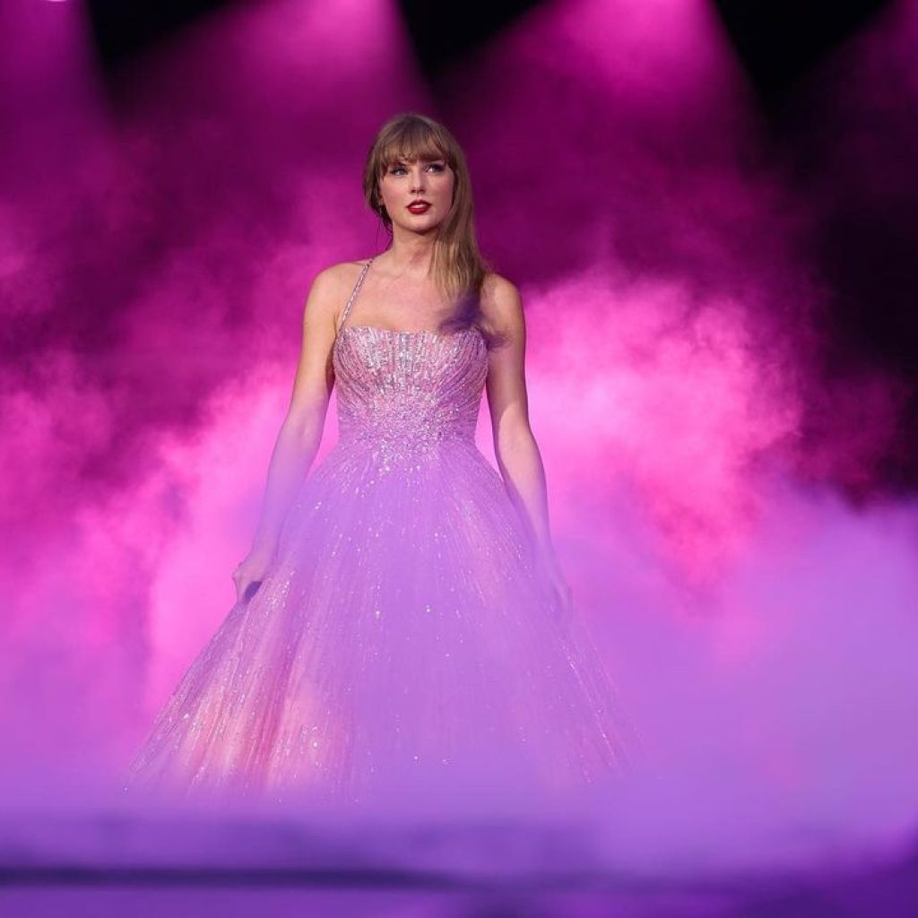 Lirik lagu Back to December dari Taylor Swift lengkap dengan terjemahan. Foto; Instagram.com/taylorswift