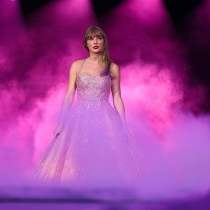 Lirik Lagu Back to December – Taylor Swift Lengkap dengan Terjemahan