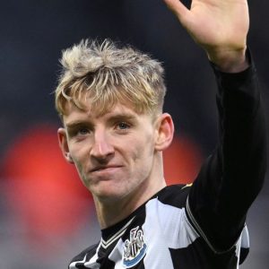 Liverpool Batal Boyong Anthony Gordon dari Newcastle