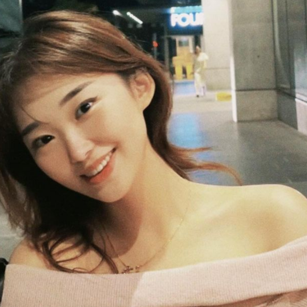 TUTURPEDIA - Livy Renata Dihujat karena Diduga Beli Mobil Mewah Pakai Uang Donasi, Begini Faktanya!