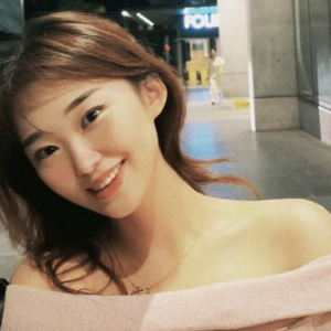 Livy Renata Dihujat karena Diduga Beli Mobil Mewah Pakai Uang Donasi, Begini Faktanya!