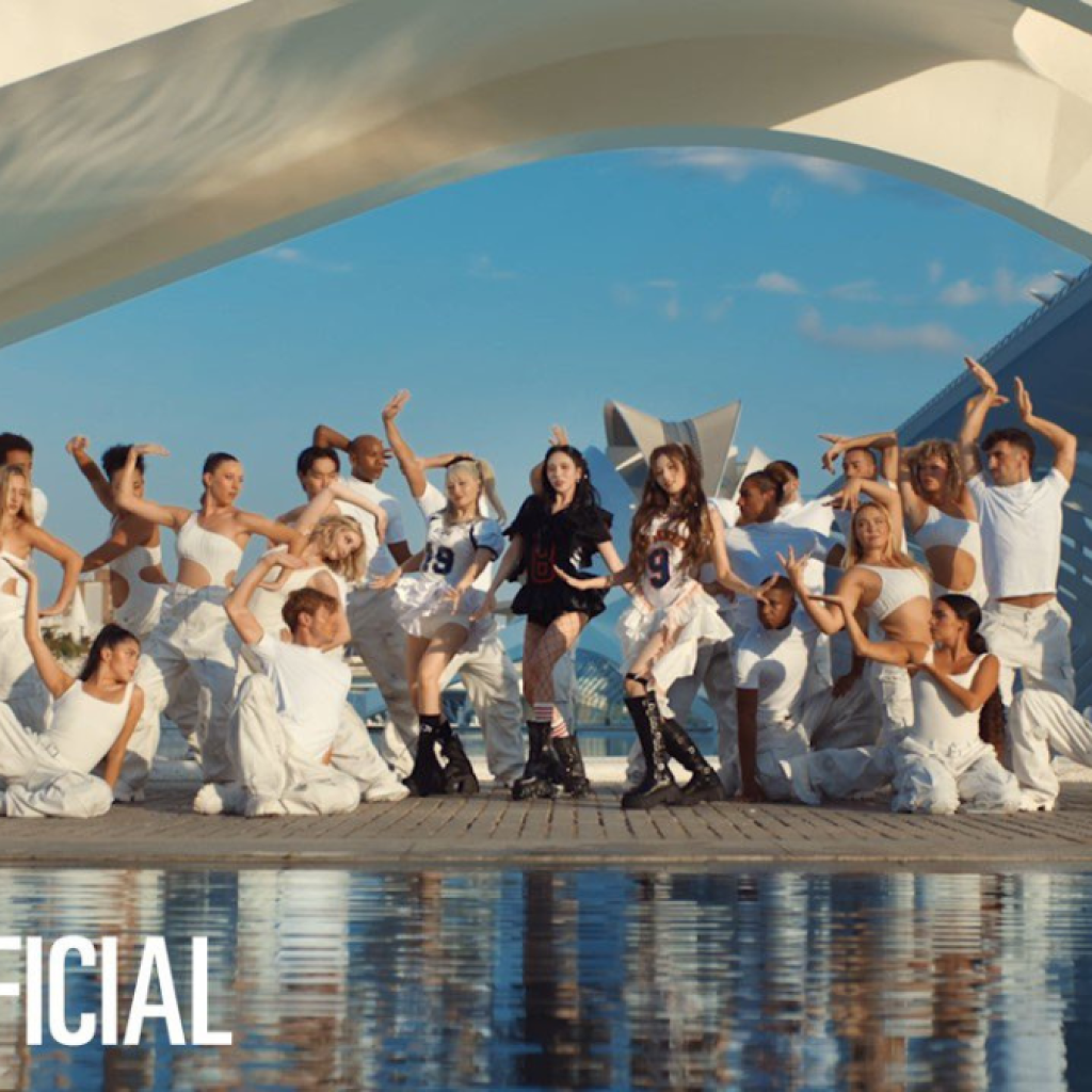 MISAMO comeback dengan lagu Identity. Foto: x.com/JYPETWICE