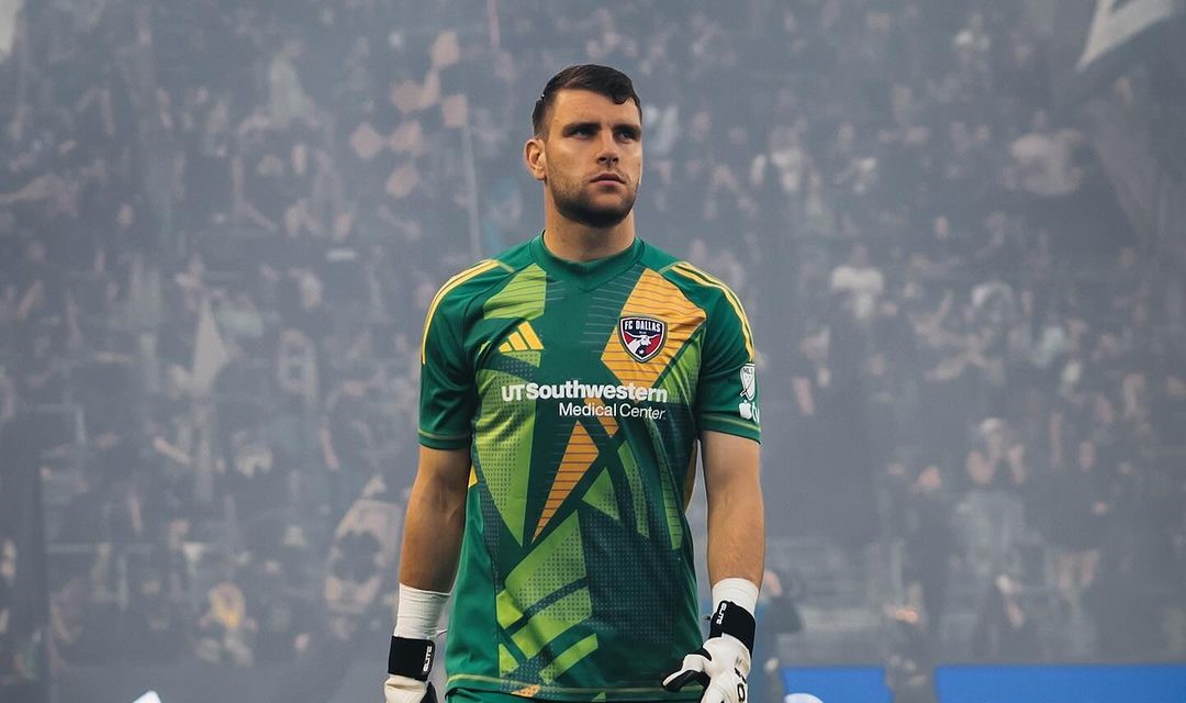 Maarten Paes diincar Empoli untuk menjadi kiper baru. Foto: instagram.com/maartenpaes