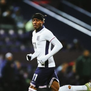 Madueke Sumbang Assist di Laga Debut Bareng Timnas, Kok Maresca Malah Mewanti-wanti?