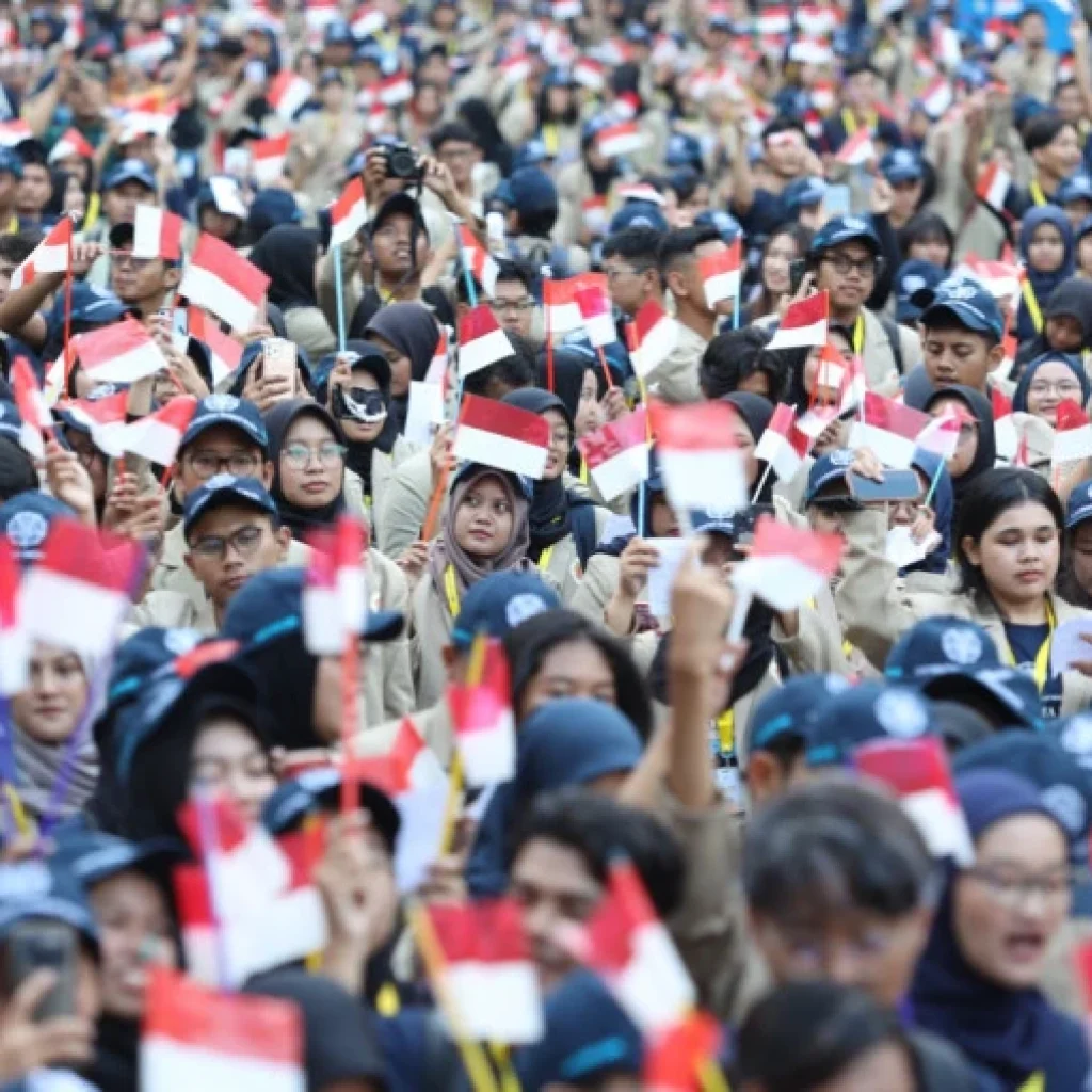Menteri PUPR, Basuki beri pesan untuk mahasiswa KKN UGM. Foto: Laman UGM