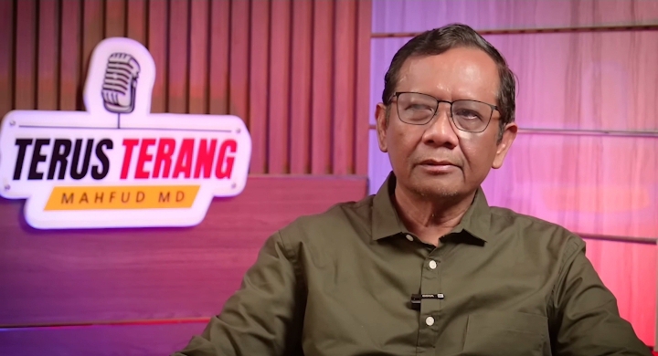 Mahfud MD sebut penanganan kasus Vina Cirebon tidak profesional. Foto: Mahfud MD Official