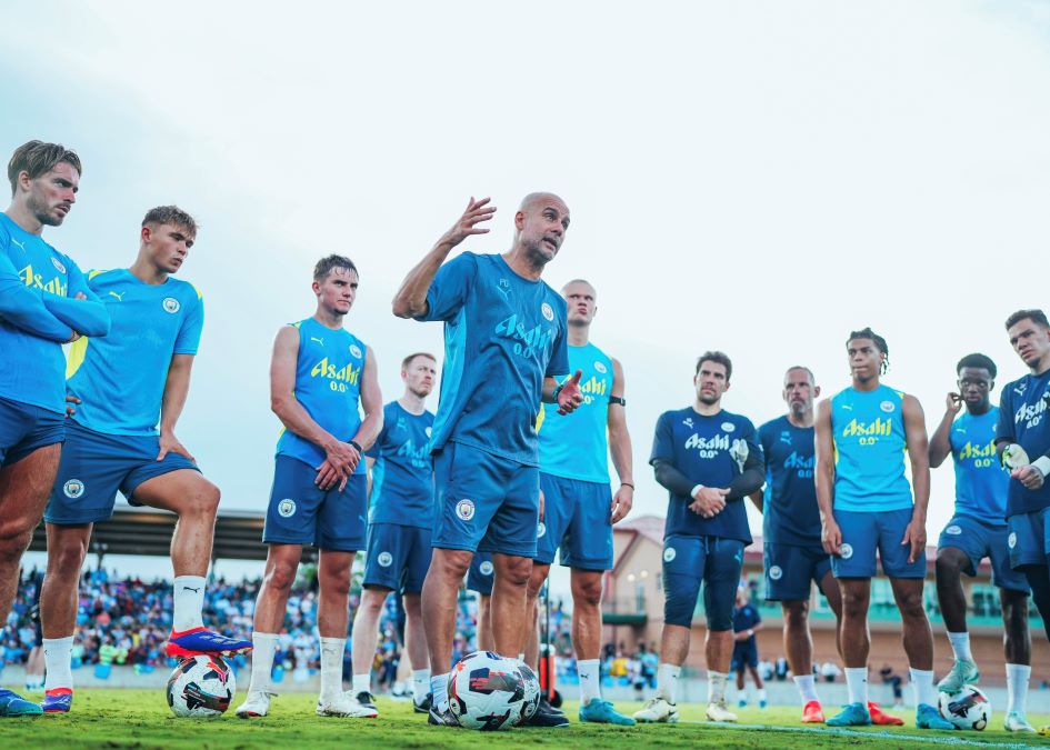 Akibat ulur jam kick-off, Man City kena denda. Foto: x.com/ManCity