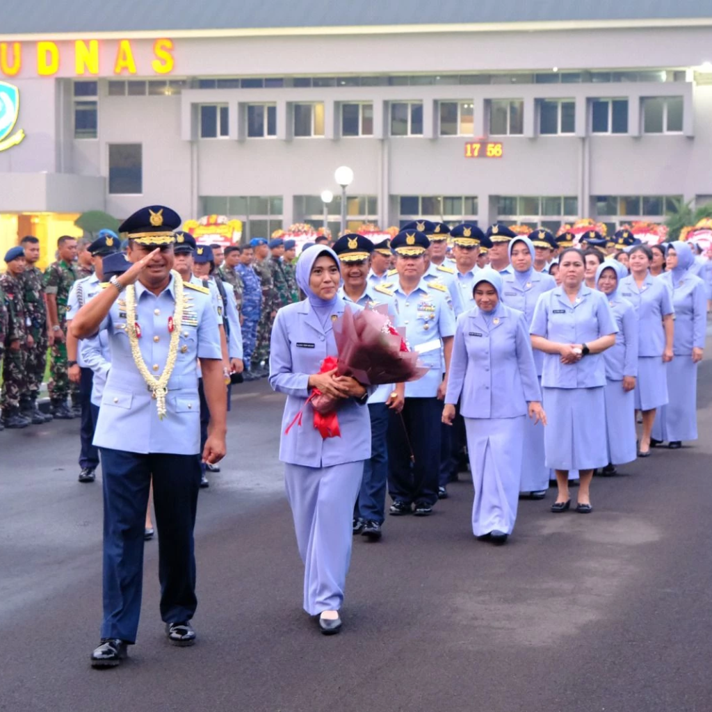 TUTURPEDIA - Ditunjuk Jadi KSAU oleh Jokowi, Marsdya Tonny Harjono Mengaku Belum Terima Surat Keppres Penetapannya 