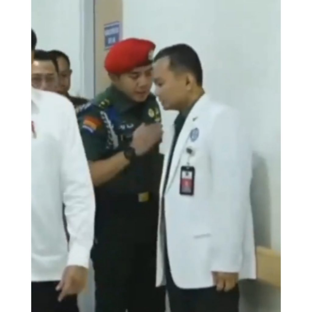 Viral di Media Sosial, Ajudan Prabowo Mayor Teddy Tegur Dokter RSPPN hingga Dihujat oleh Netizen