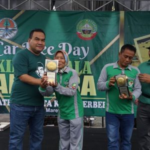 Seorang Petugas Kebersihan, Mbah Lasti Jadi Kebanggaan Bupati Blora