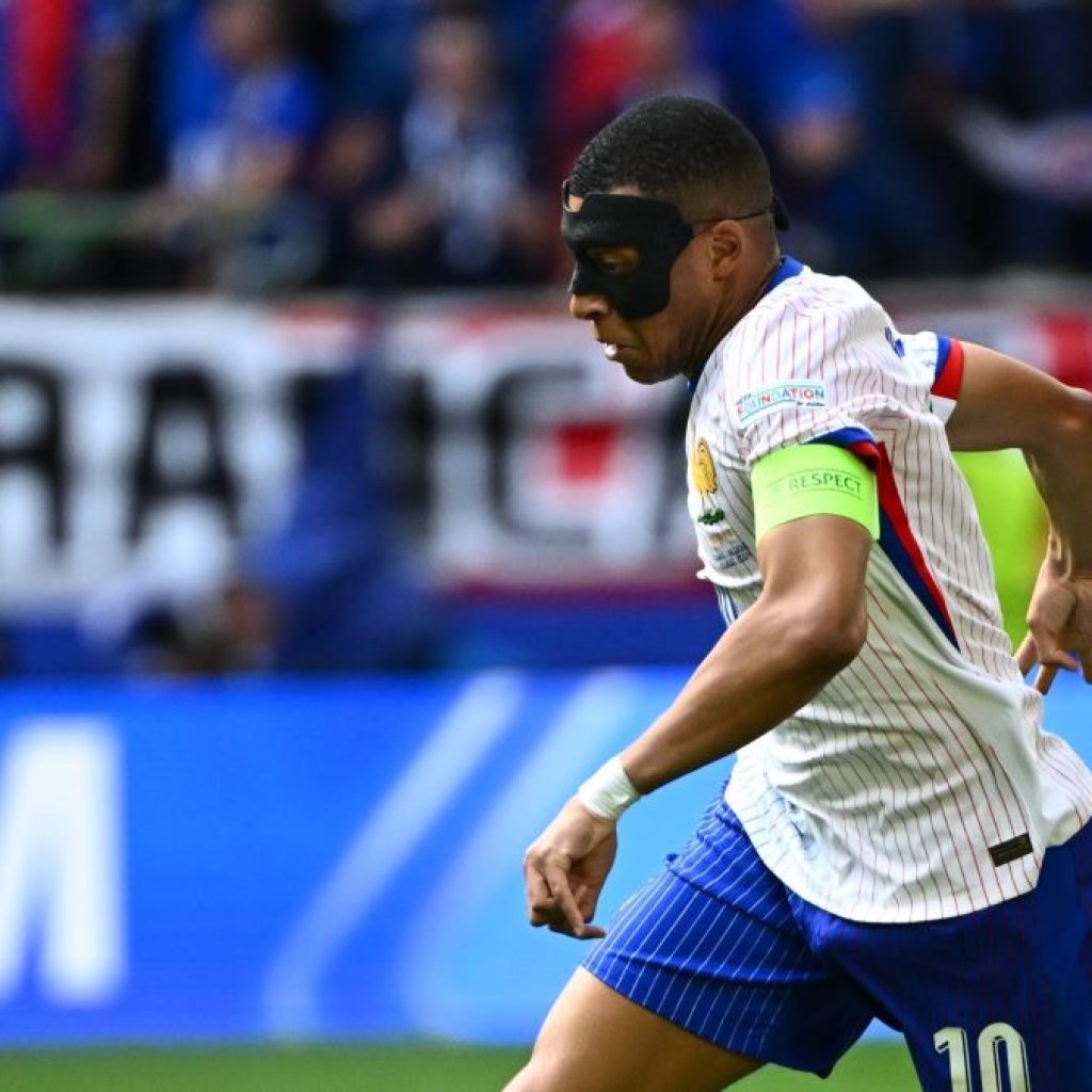 Pembelaan Didier Deschamps terhadap Kylian Mbappe di EURO 2024. Foto: x.com/equipedefrance