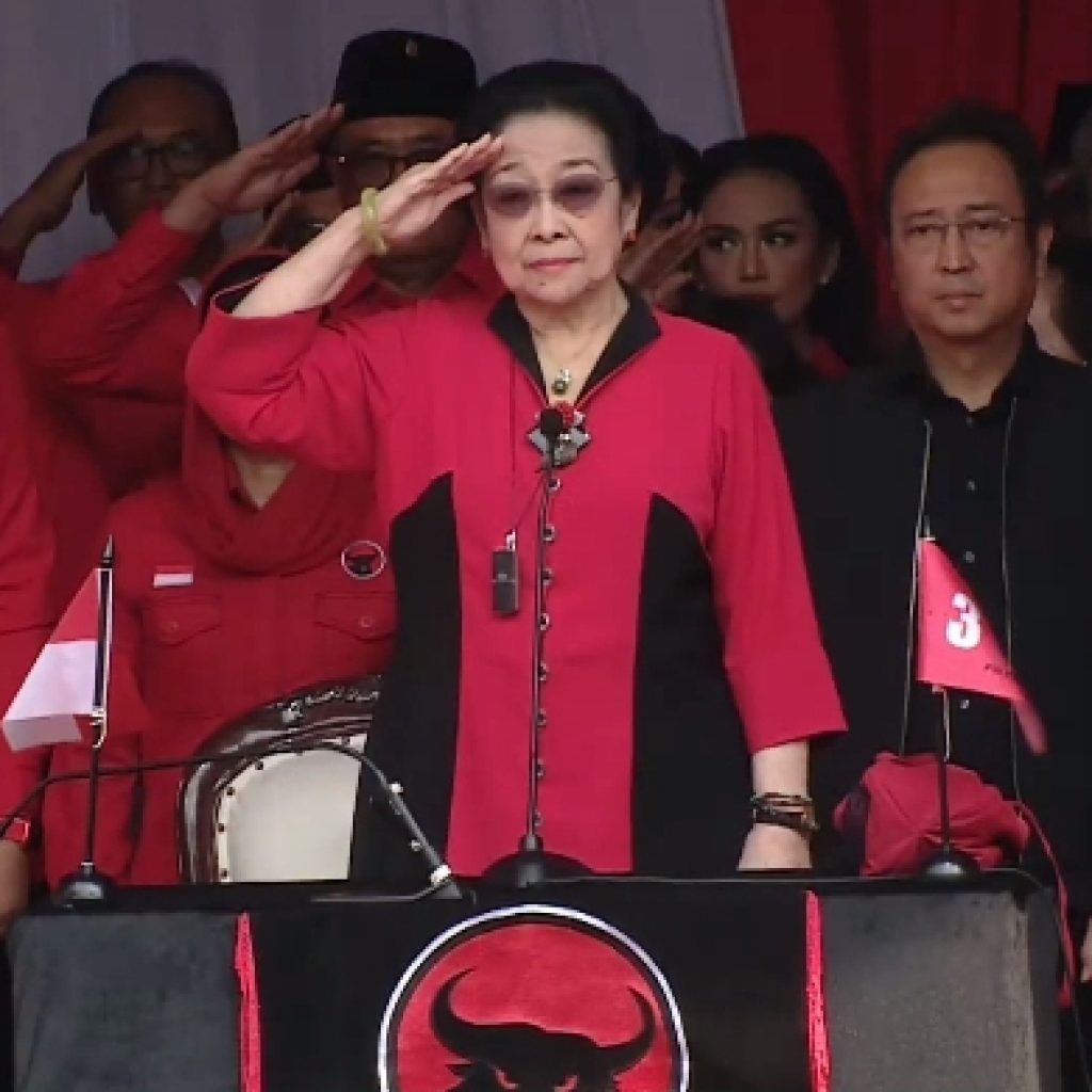 Megawati tak menghadiri upacara kemerdekaan di IKN, pimpin upacara di Jakarta. Foto: Tangkapan Layar YouTube PDI Perjuangan