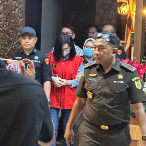 Usai Ditetapkan Kejagung sebagai Tersangka Dugaan Suap, Ibu Ronald Tannur Ditahan 20 Hari di Rutan Surabaya
