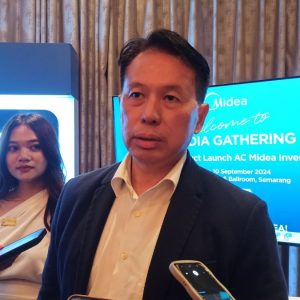 Hadir Lebih Hemat, Midea Meluncurkan AC Inverter 1/2 PK dengan Meluaskan Jaringan Penjualan di Semarang