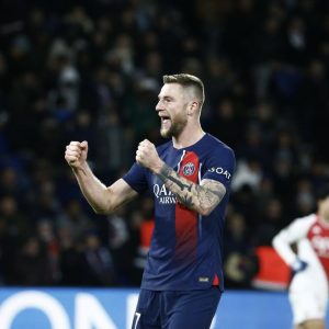 Milan Skriniar Harus Jalani Operasi Pasca Cedera Engkel, PSG Belum Pastikan Harus Berapa Lama Absen