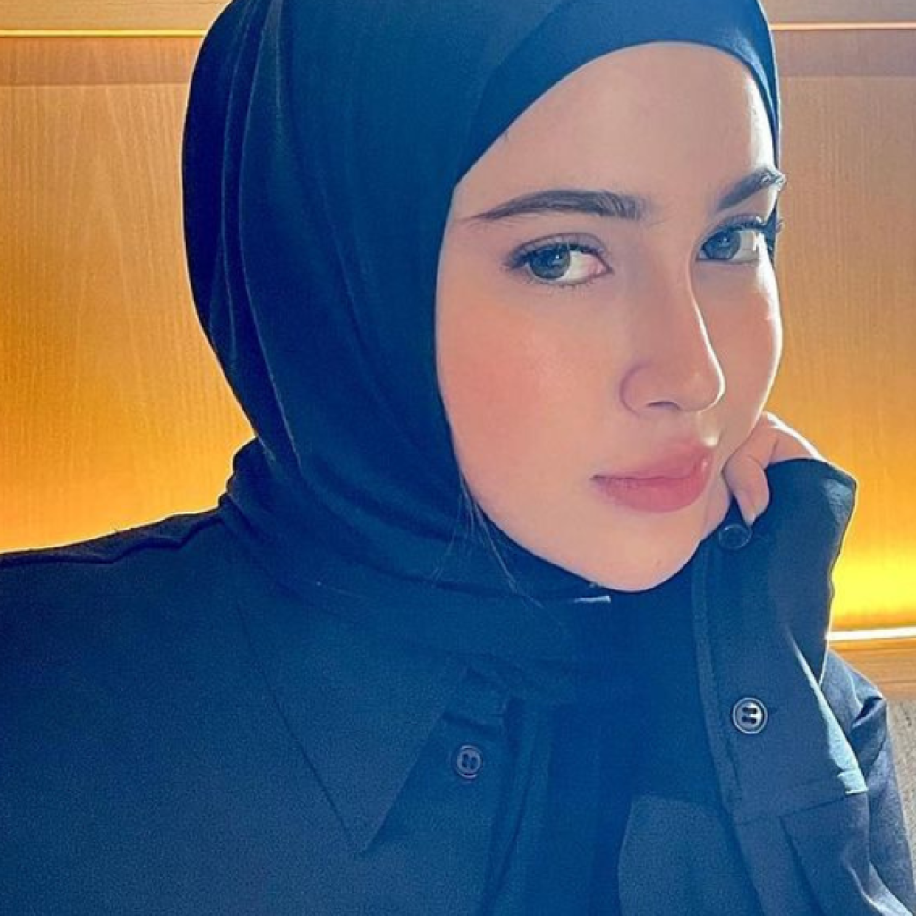 Profil Miskah Shafa, kakak ipar Fadil Jaidi. Foto: instagram.com/miskashf