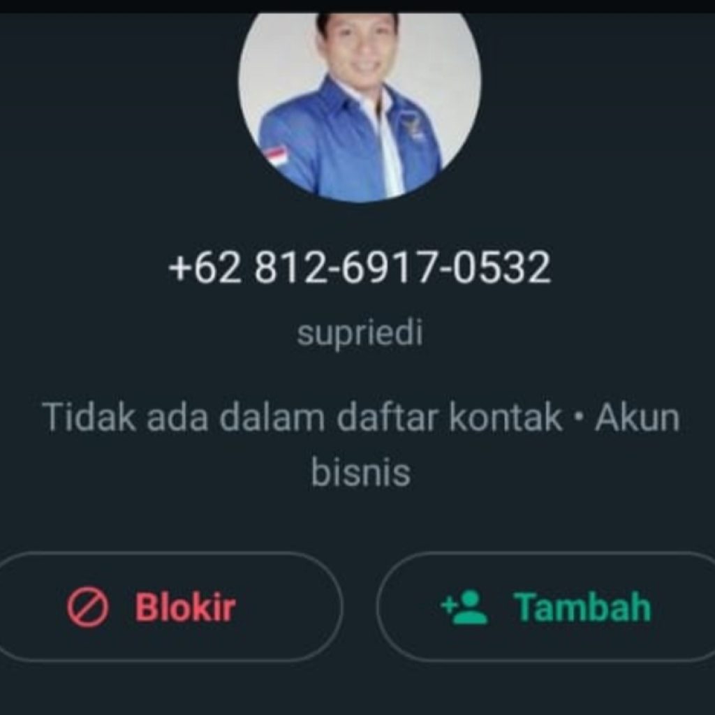 Tangkap layar kontak WhatsApp pelaku penipuan catut nama anggota DPRD Blora. Foto: Dok. Lilik Yuliantoro