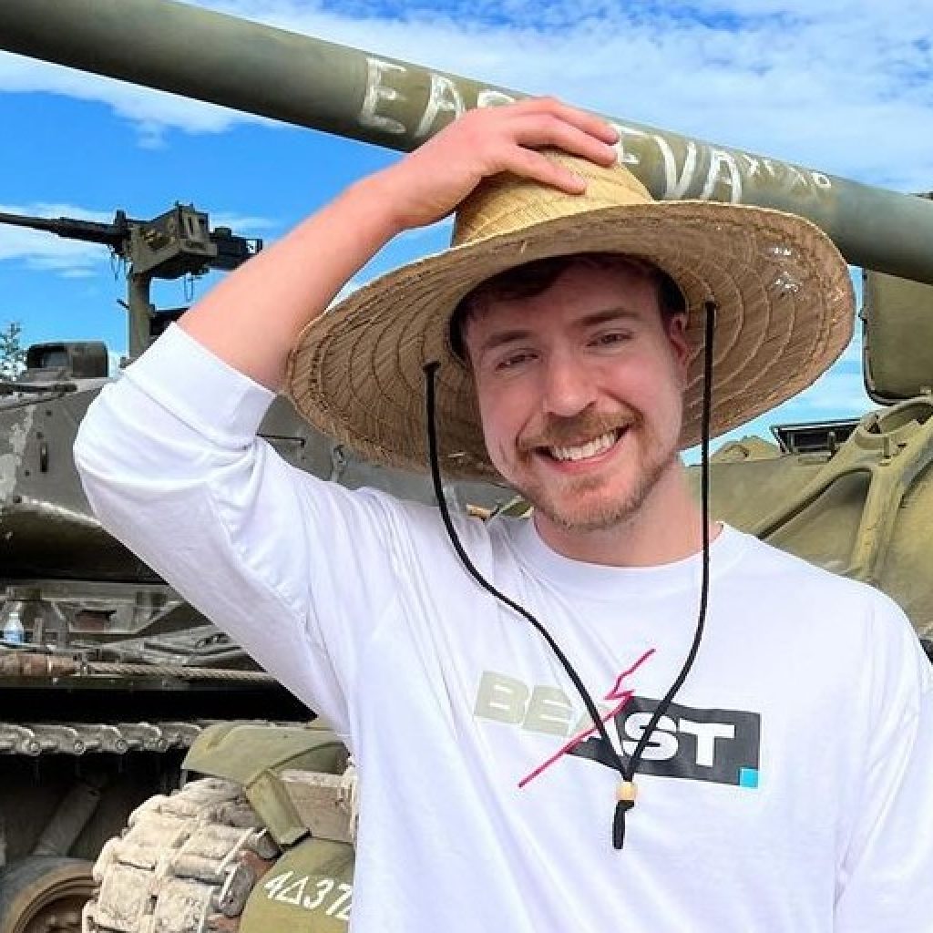 YouTuber MrBeast menghasilkan 4 miliar rupiah dari unggahan video perdana di X. Foto: Instagram.com/mrbeast