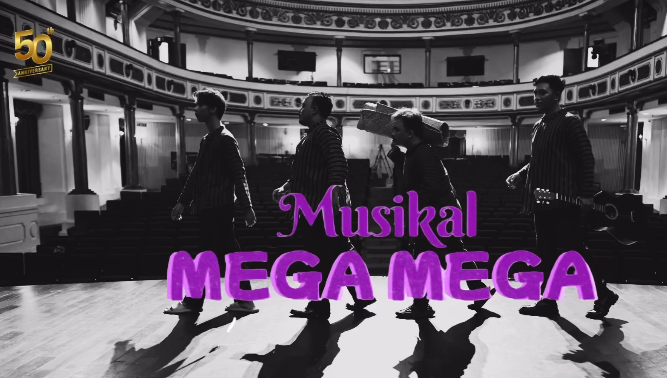 Teater Keliling mementaskan Musikal Mega Mega di hari jadi ke-50. Foto: instagram.com/teaterkelilingind