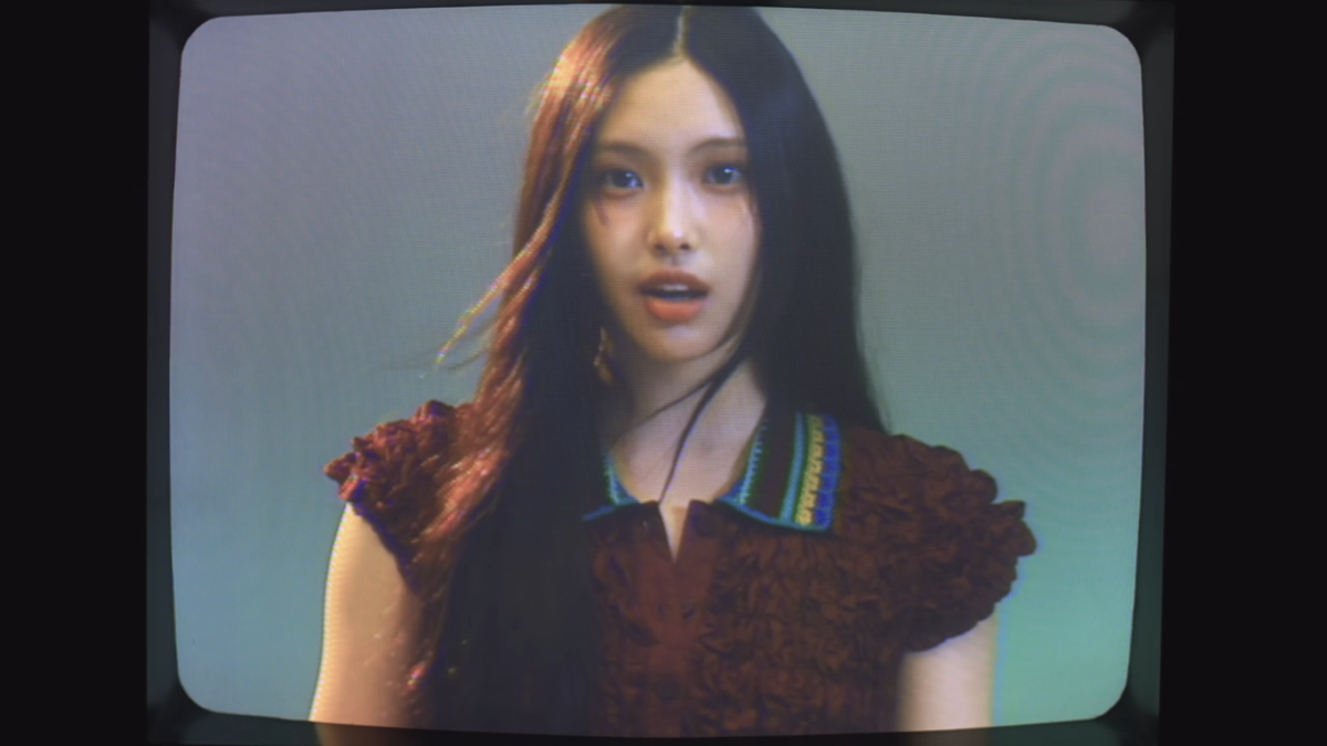 NewJeans rilis single berjudul Supernatural. Foto: Tangkapan Layar YouTube HYBE LABELS