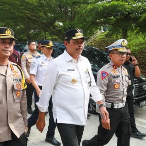 Tinggi Curah Hujan, Pj Gubernur Jateng Minta Masyarakat Waspada terhadap Kondisi Cuaca