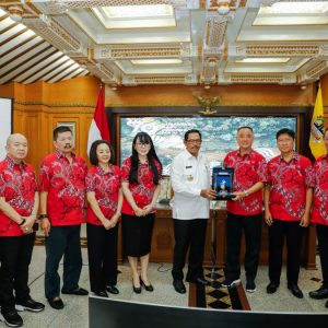 Wujud Upaya Atasi Kemiskinan di Jateng, Nana Sudjana Gandeng PSMTI