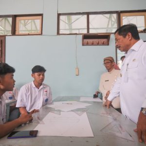 Pj Gubernur Jateng Cek Belanja Fisik di SMK Negeri 9 Surakarta Senilai Rp3,6 M demi Tingkatkan Pendidikan Vokasi