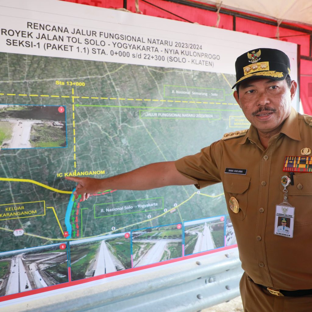 Nana Sudjana pastikan kesiapan tol Solo-Yogyakarta yang akan dibuka 22 Desember mendatang. Foto: Humas Pemprov Jateng