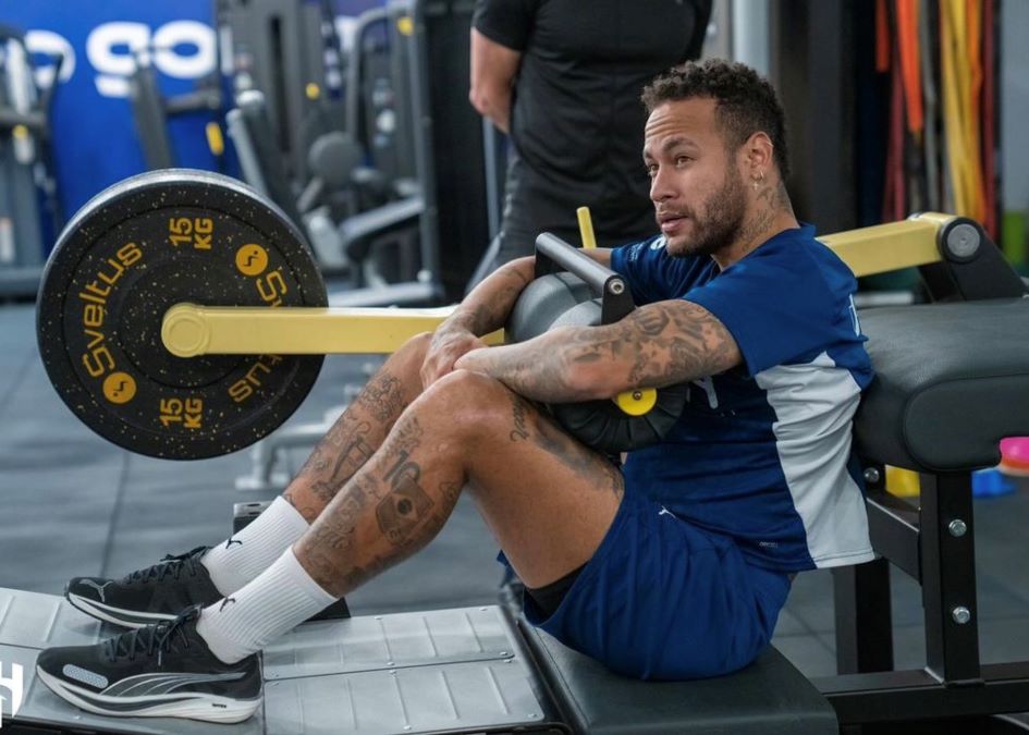 Neymar mengaku sulit jalani hari usai mengalami cedera. Foto: x.com/neymarjr